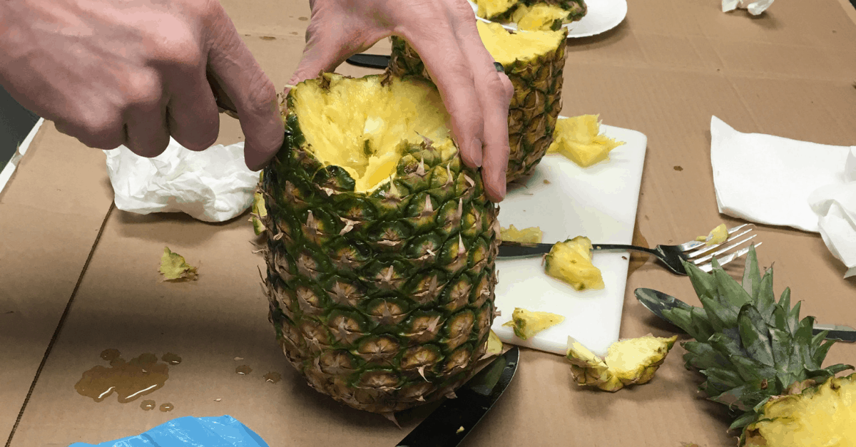 viral pineapple video step 1